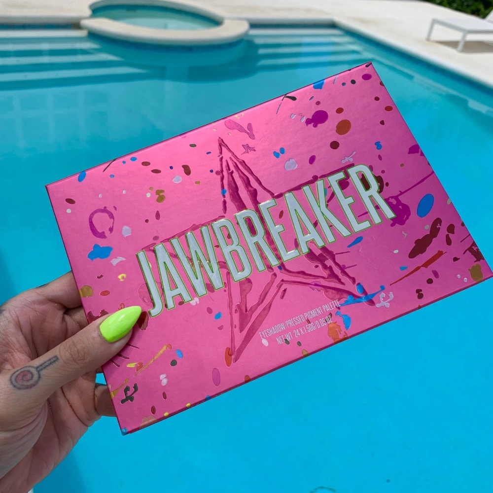 Jeffree Star MINI-BREAKER PALETTE - Picture 8 of 8